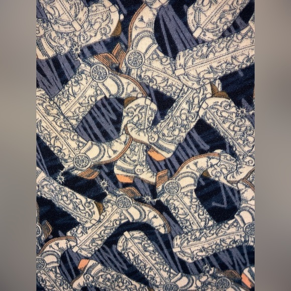 LuLaRoe Cowboy boot Irma Tunic MEDIUM - Picture 5 of 8